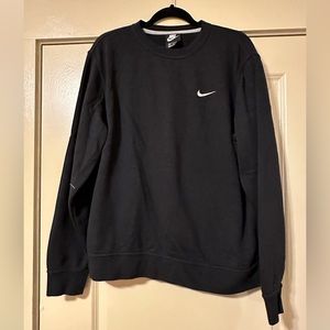 NWOT Basic Nike Logo Sweatshirt